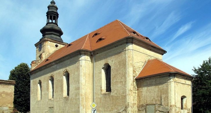 Velká_Černoc_kostel.JPG